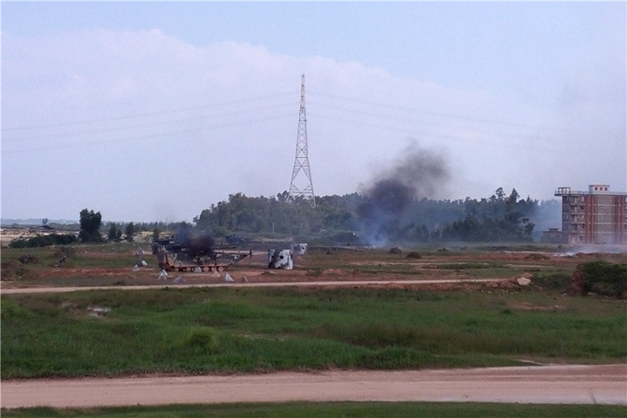 中俄海軍陸戰(zhàn)隊(duì)進(jìn)行島礁攻防演練