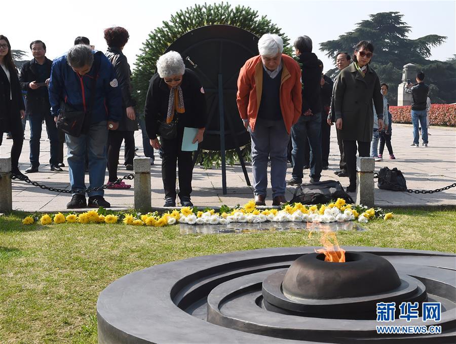 南京：雨花臺烈士親屬憑吊先烈