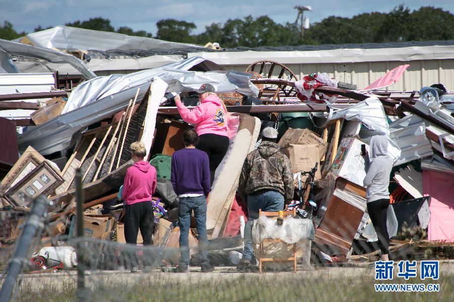 美國(guó)得州遭龍卷風(fēng)襲擊至少5人喪生