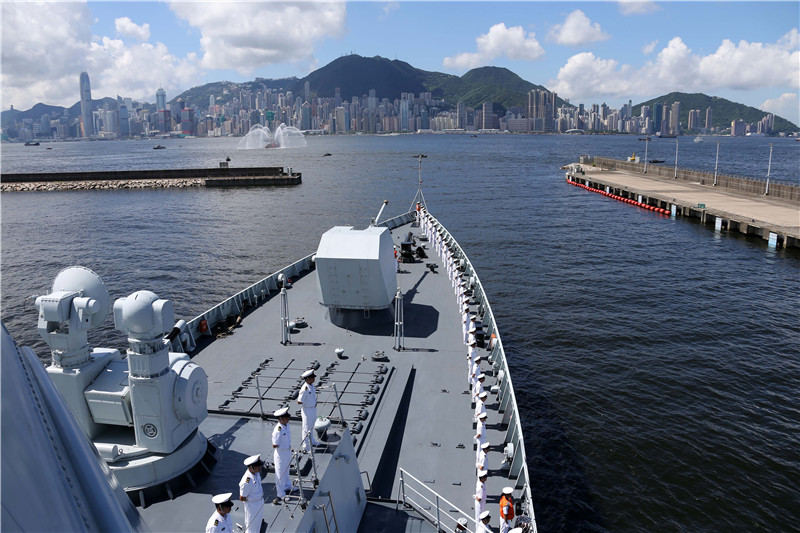 海軍遼寧艦編隊離開香港 香港特區(qū)政府舉行隆重歡送儀式