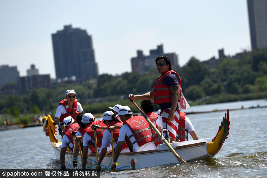 第27屆紐約香港龍舟節(jié)開幕 200支隊(duì)伍奮力角逐