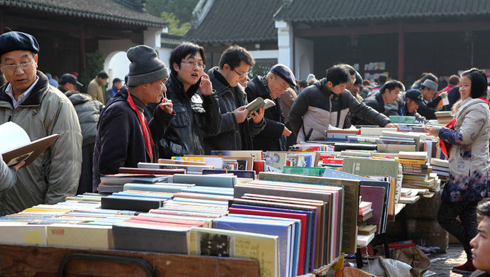 上海文廟舊書市：聊書懷舊好去處