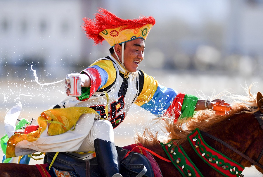 民族體育——傳統(tǒng)馬術(shù)表演慶藏歷新年