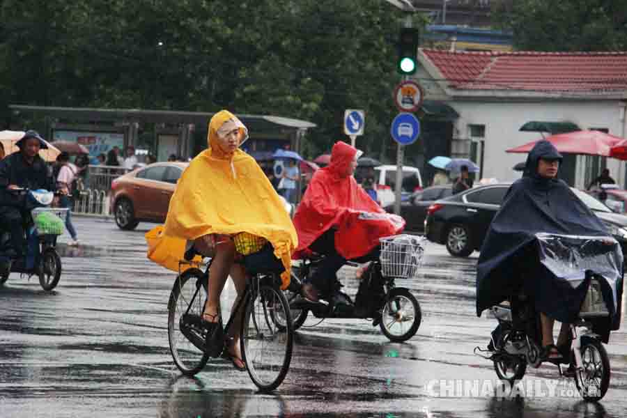 北京暴雨黃色預警繼續(xù) 局地暴雨